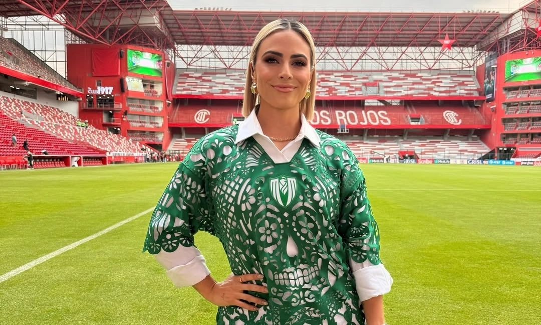 XX88 eSports và Cơn Sốt Áo Cổ Động Viên World Cup Lấy Cảm Hứng Từ Lễ Hội Người Chết - hình ảnh - appxx88.vip