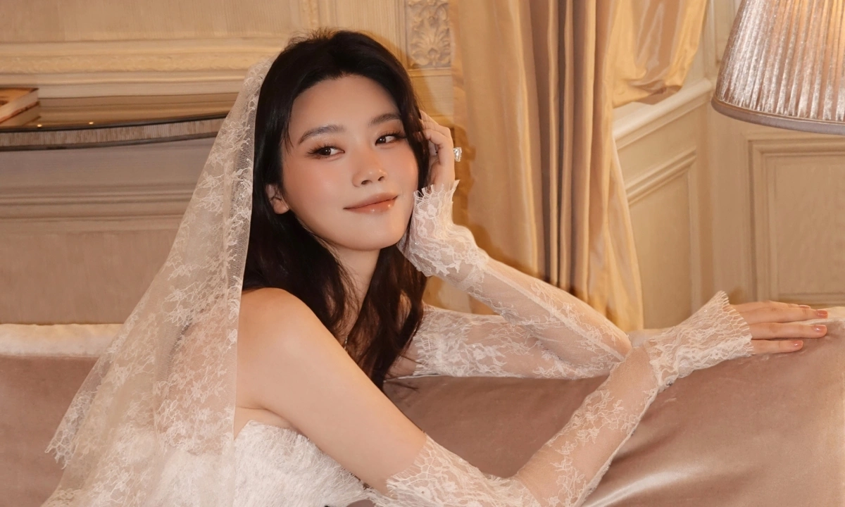 Hề Mộng Dao lộng lẫy trong váy cưới của nhà mốt Việt – Cơ hội giải trí đẳng cấp cùng XX88 - hình ảnh - appxx88.vip Hề Mộng Dao lộng lẫy trong váy cưới của nhà mốt Việt – Cơ hội giải trí đẳng cấp cùng XX88 - hình ảnh - appxx88.vip