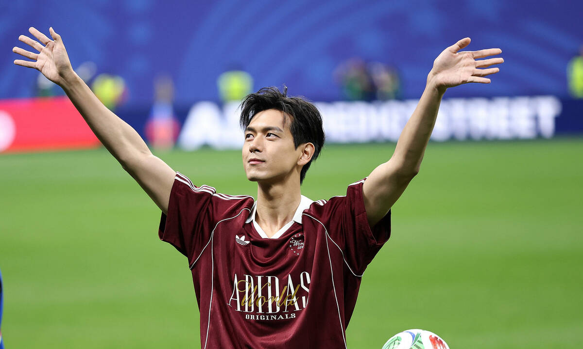 Tài tử Lý Hiện gây sốt trên sân bóng World Cup: góc nhìn mới cho người chơi Việt - hình ảnh - appxx88.vip