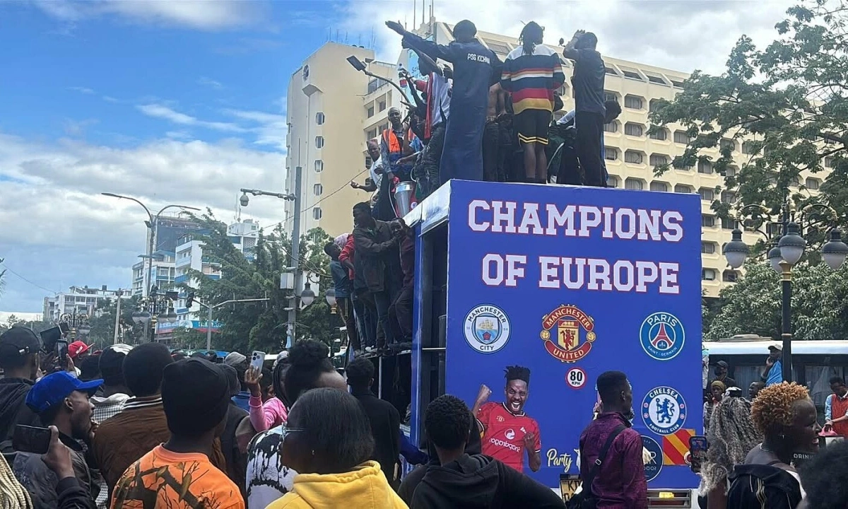 CĐV Man Utd dẫn đầu đoàn diễu hành ăn mừng thất bại của Arsenal tại Nairobi - hình ảnh - appxx88.vip