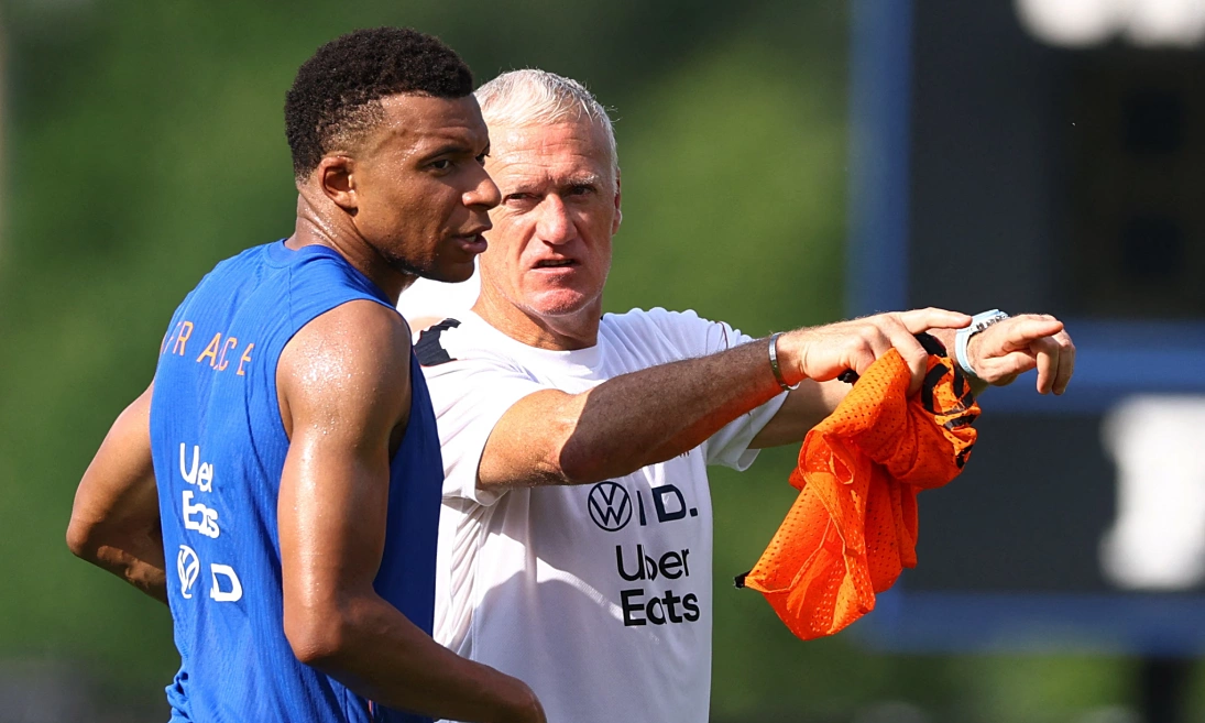Deschamps: ‘Sự nổi tiếng không làm Mbappe thay đổi’: góc nhìn mới cho người chơi Việt - hình ảnh - appxx88.vip