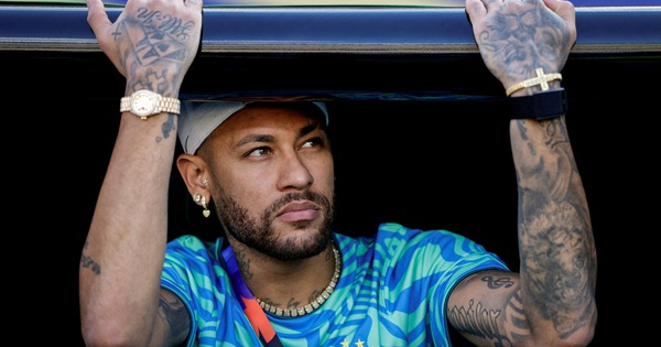 Tổng thống Brazil châm biếm Neymar dự World Cup ‘chỉ để làm việc từ xa’? - hình ảnh - appxx88.vip