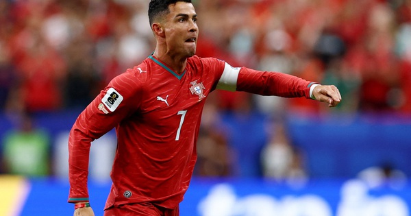 Bồ Đào Nha 5-0 Uzbekistan: Ronaldo lập cú đúp, mở rộng kỷ lục World Cup - hình ảnh - appxx88.vip Bồ Đào Nha 5-0 Uzbekistan: Ronaldo lập cú đúp, mở rộng kỷ lục World Cup - hình ảnh - appxx88.vip