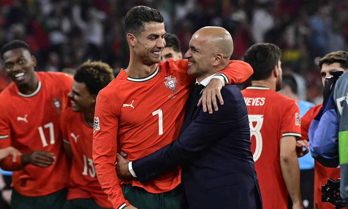 HLV tuyển Bồ Đào Nha đàm phán dẫn dắt Ronaldo ở Al Nassr - hình ảnh - appxx88.vip