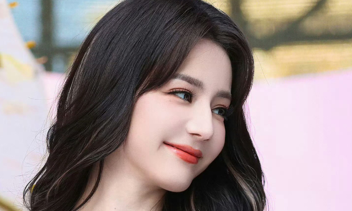 Địch Lệ Nhiệt Ba ‘mọng như đào’ trong thiết kế Việt, fan Việt săn tin trên XX88 - hình ảnh - appxx88.vip