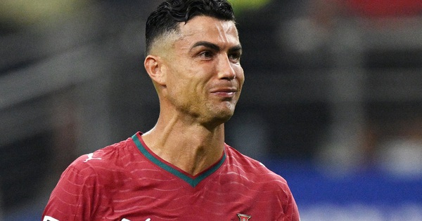 Ronaldo nghẹn ngào chia tay World Cup, khoảnh khắc xúc động với Yamal - hình ảnh - appxx88.vip