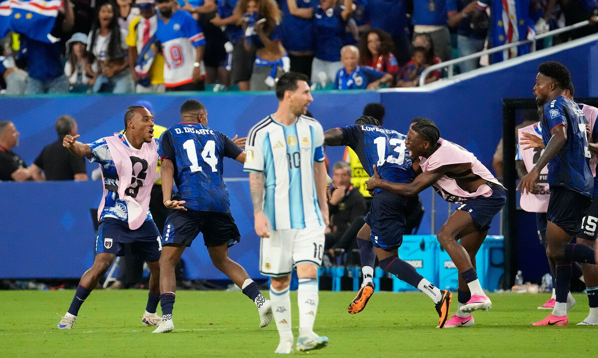 XX88 chính thức: Henry và Ibrahimovic kêu gọi FIFA trao cúp cho Cape Verde sau màn trình diễn ấn tượng - hình ảnh - appxx88.vip