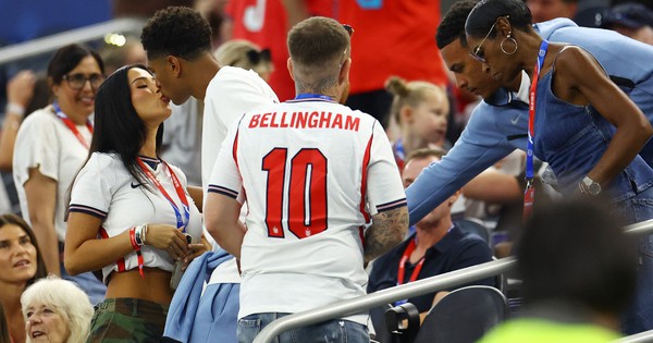 Mẹ Bellingham giúp con trai thoát được án phạt bị cấm trận bán kết Anh – Argentina: góc nhìn mới cho người chơi Việt - hình ảnh - appxx88.vip